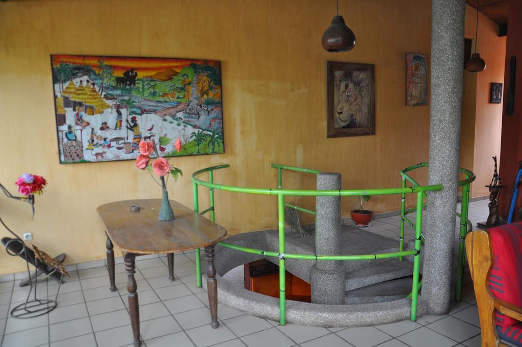 Hotel Napoleon Lagune Lome Exterior photo