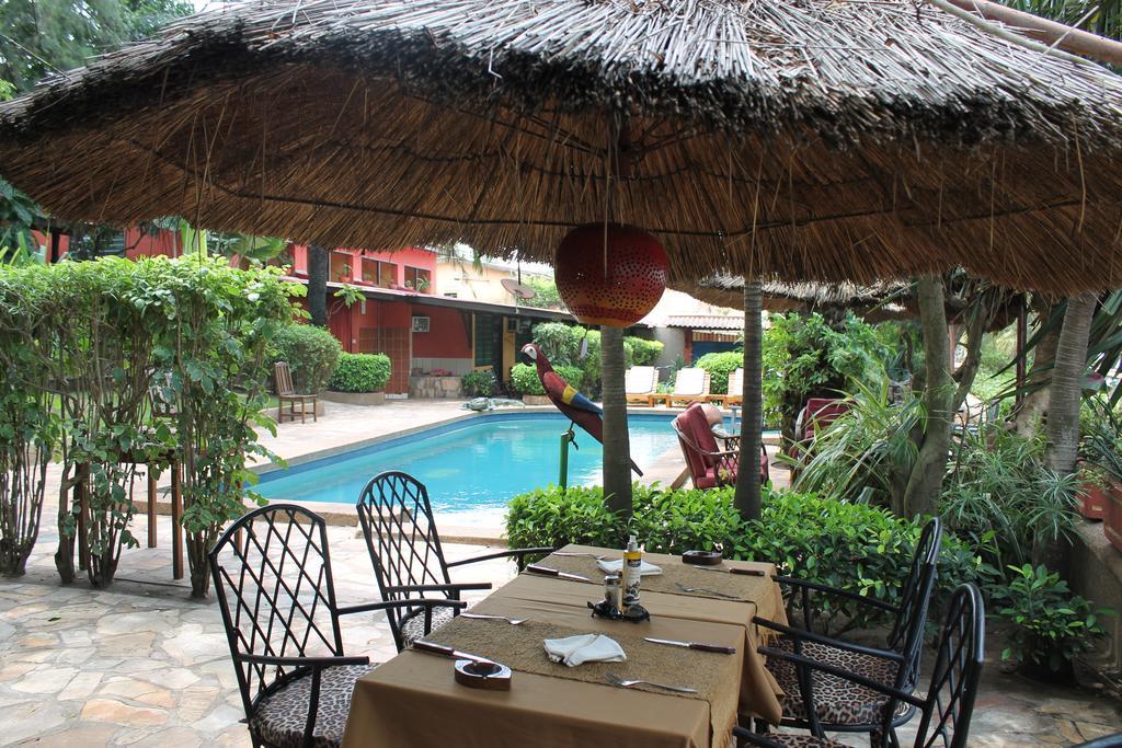 Hotel Napoleon Lagune Lome Exterior photo
