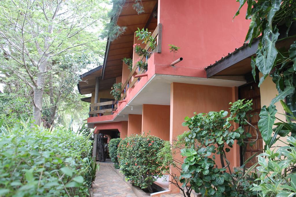 Hotel Napoleon Lagune Lome Exterior photo