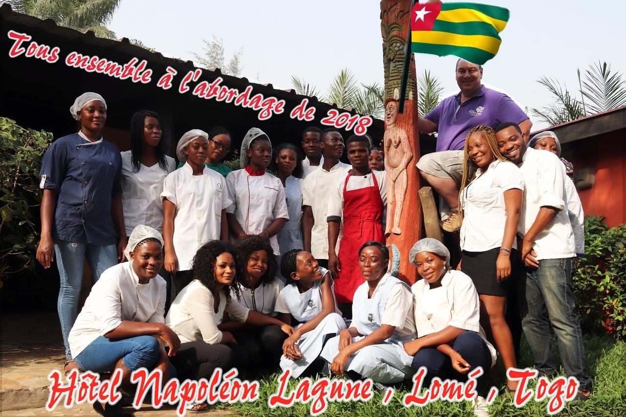 Hotel Napoleon Lagune Lome Exterior photo